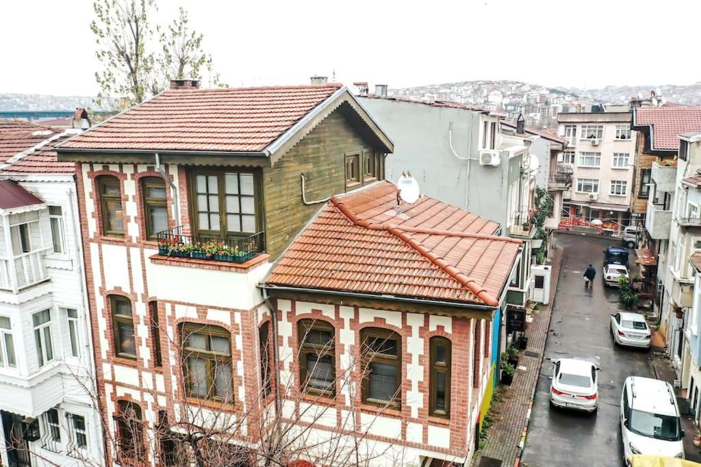 איסטמבול Historical Greco-Ottoman Pavilion Near Tram In Fatih מראה חיצוני תמונה